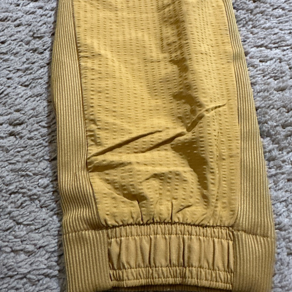 Athleta Textured Brooklyn Jogger Pants Size 6 Womens Tuscan Gold Color Casual - Picture 5 of 9